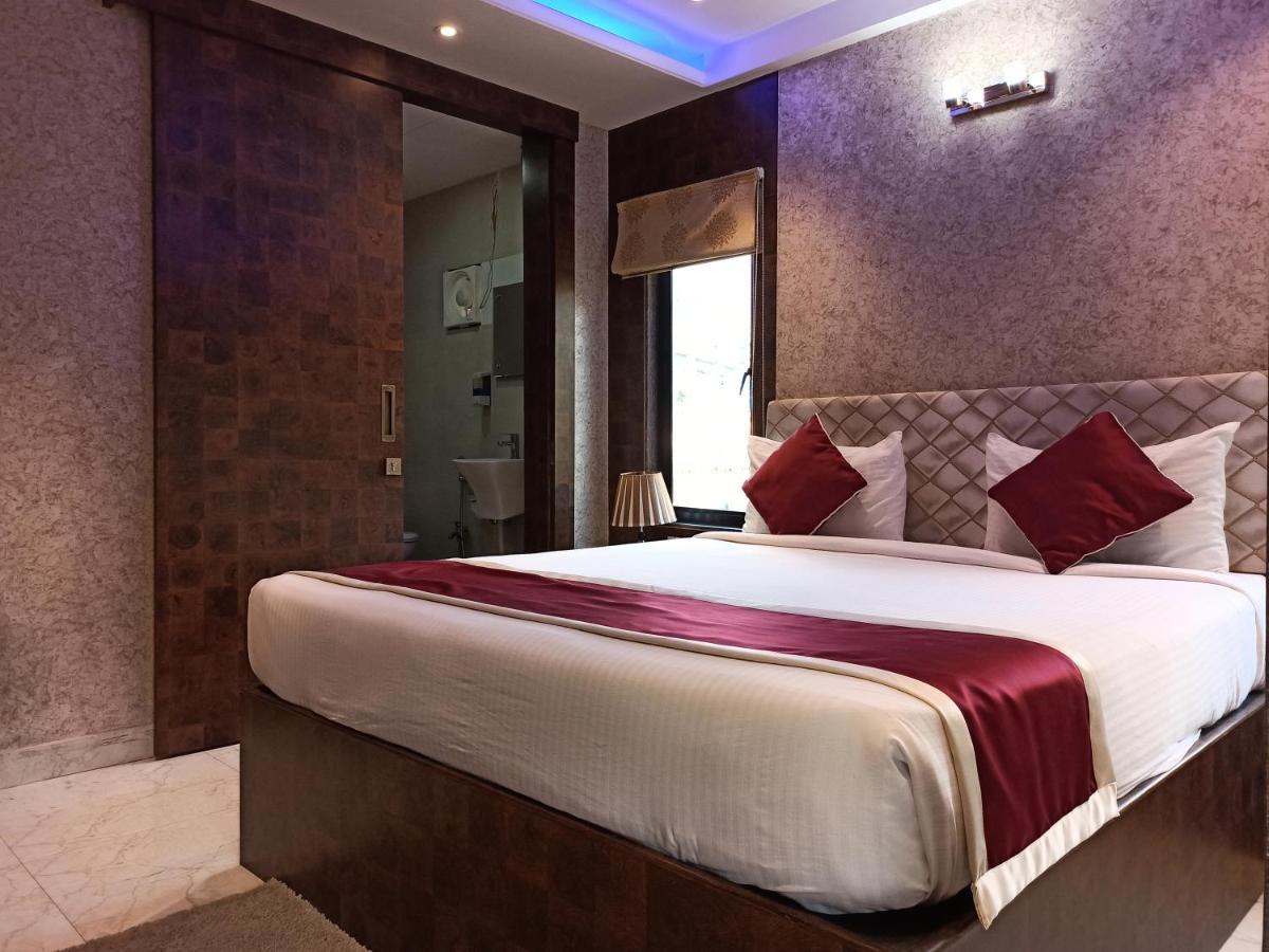 Hotel A P Home'S - A Boutique Hotel Guwahati Dış mekan fotoğraf