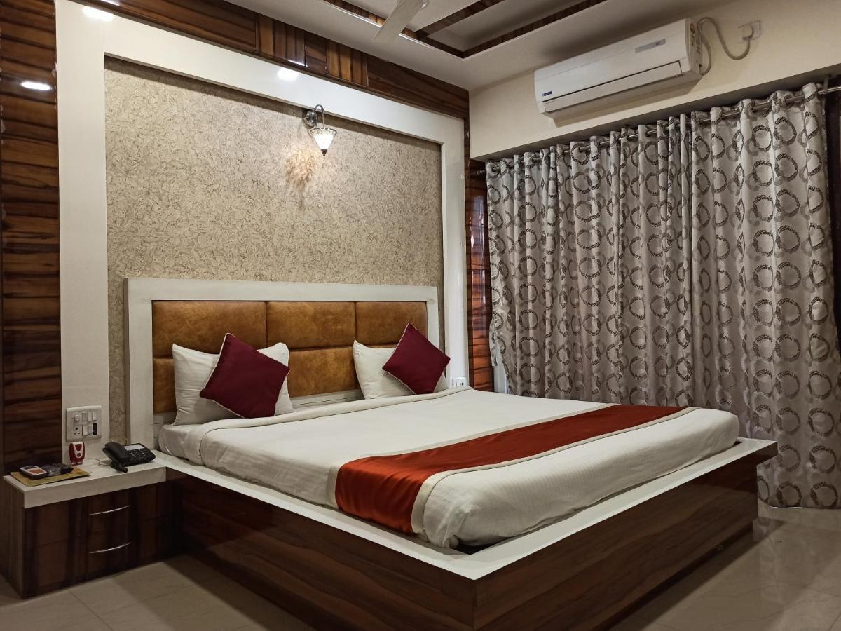 Hotel A P Home'S - A Boutique Hotel Guwahati Dış mekan fotoğraf