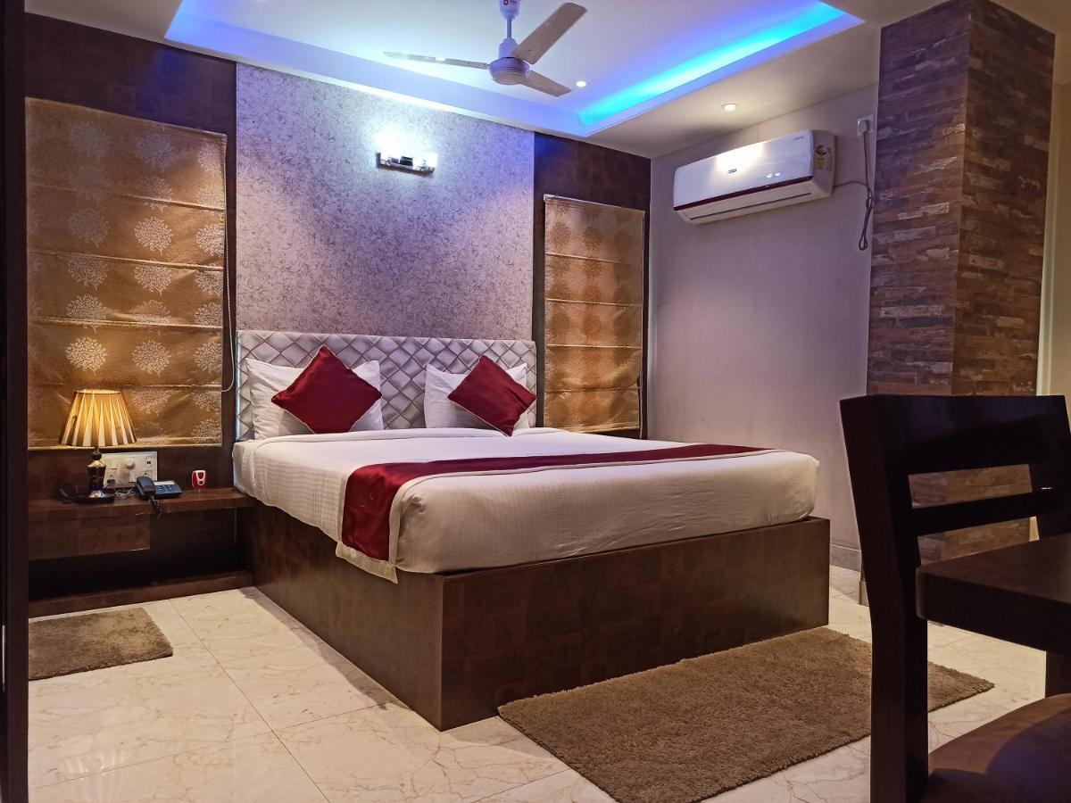 Hotel A P Home'S - A Boutique Hotel Guwahati Dış mekan fotoğraf